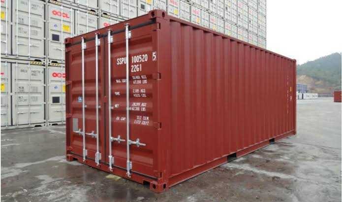 Cargo Containers,and Reefer Containers,40ft And 20ft available For Sale.