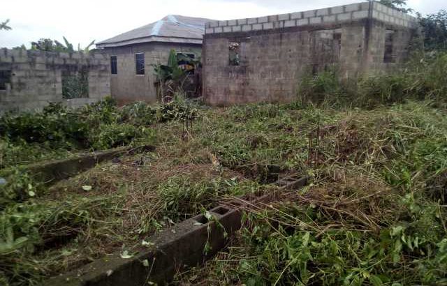 uncompleted bungalow building for sale at a cheaper price