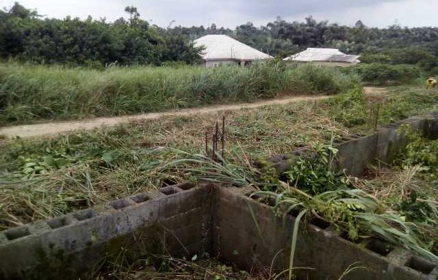 uncompleted bungalow building for sale at a cheaper price