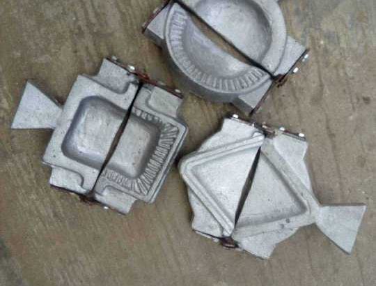 Fish, meat, chicken pie moulder