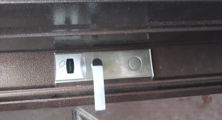 Rfid card lock system for hotels and offices insta