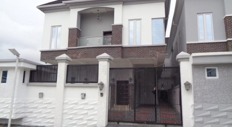 For sale 5 bedroom fully detached duplex with BQ a
