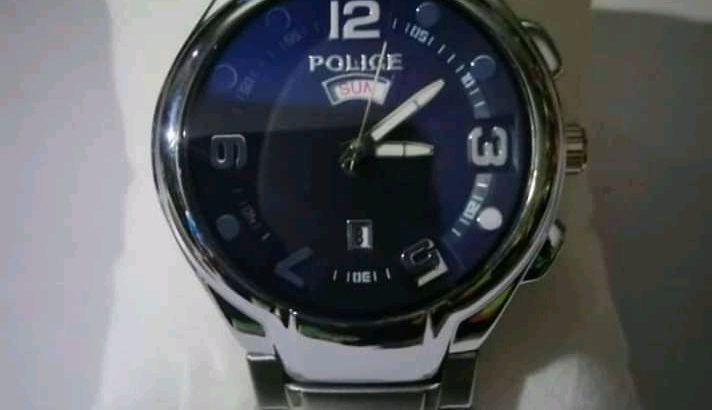 Wristwatch, necklace and bracelet