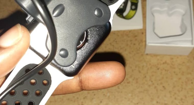 Newest F8 Bluetooth Smart Band Heart Rate Monitor