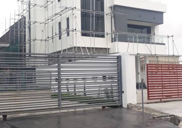 FOR SALE AT PINNOCK BEACH ESTATE, LEKKI.