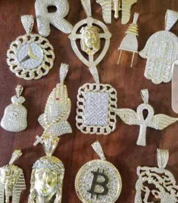 Pure Chains And Pendant Golds