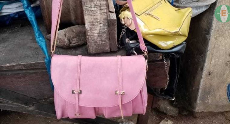 hand and shoulder bags