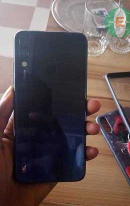 camon 11 pro