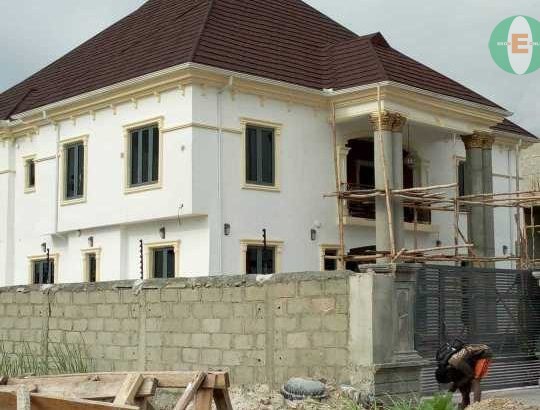 aluminum roof gutter and PVC roof gutter